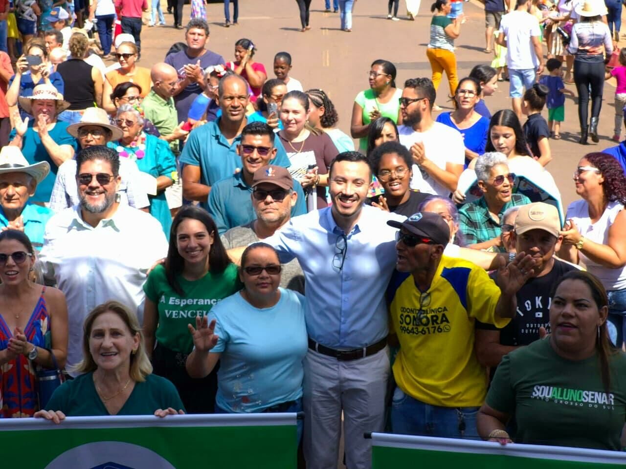Imagem de compartilhamento para o artigo Prefeitura de Pedro Gomes revive a tradição com retorno de desfile cívico em celebração aos 62 anos da MS Todo dia